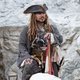 Mann in Captain Jack Sparrow Kostüm beim Straßenfestival in der Westernstadt Bayerns